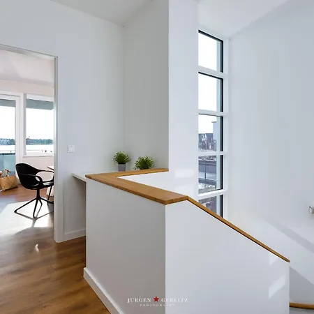 Apartment Harbour Lodge: Meerblick, Terrasse, Balkon, Finnische Sauna, Kaminofen *