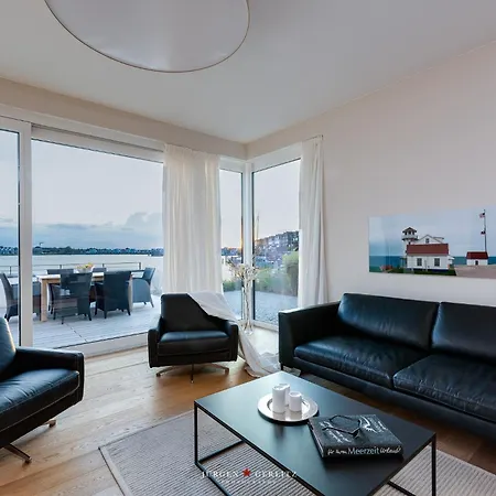 Harbour Lodge: Meerblick, Terrasse, Balkon, Finnische Sauna, Kaminofen * Olpenitz