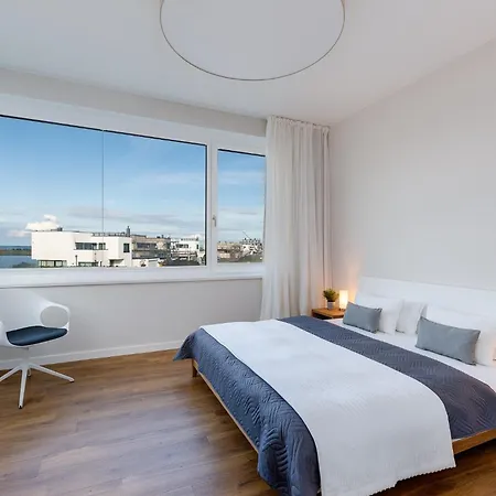 Harbour Lodge: Meerblick, Terrasse, Balkon, Finnische Sauna, Kaminofen *