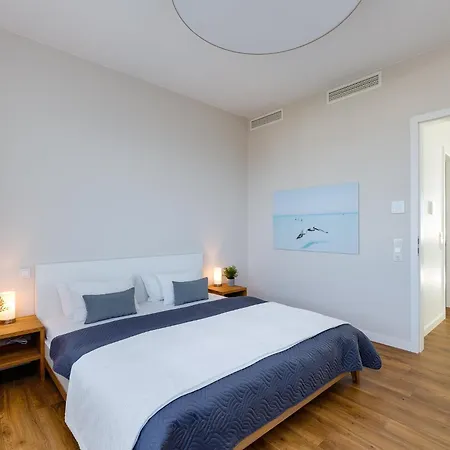 Harbour Lodge: Meerblick, Terrasse, Balkon, Finnische Sauna, Kaminofen Apartment *