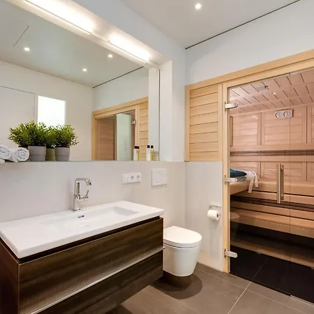 Apartment Harbour Lodge: Meerblick, Terrasse, Balkon, Finnische Sauna, Kaminofen *