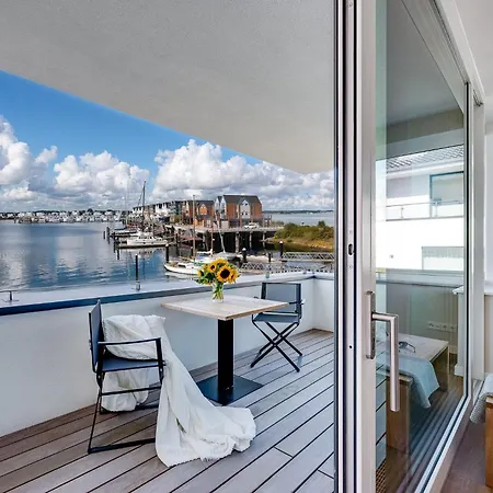 Harbour Lodge: Meerblick, Terrasse, Balkon, Finnische Sauna, Kaminofen * Olpenitz