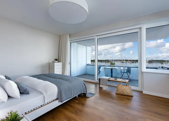 Harbour Lodge: Meerblick, Terrasse, Balkon, Finnische Sauna, Kaminofen Lägenhet